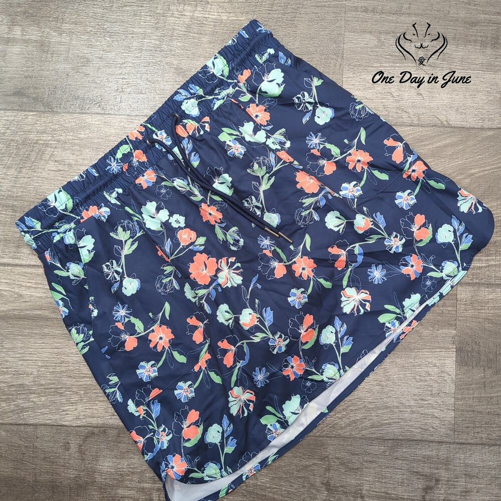 St. John's Bay Floral Mid Rise Skort Size M